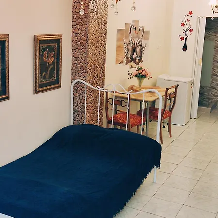 Center Maria Julia Cubana * Thessaloniki