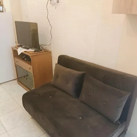 Center Maria Julia Cubana